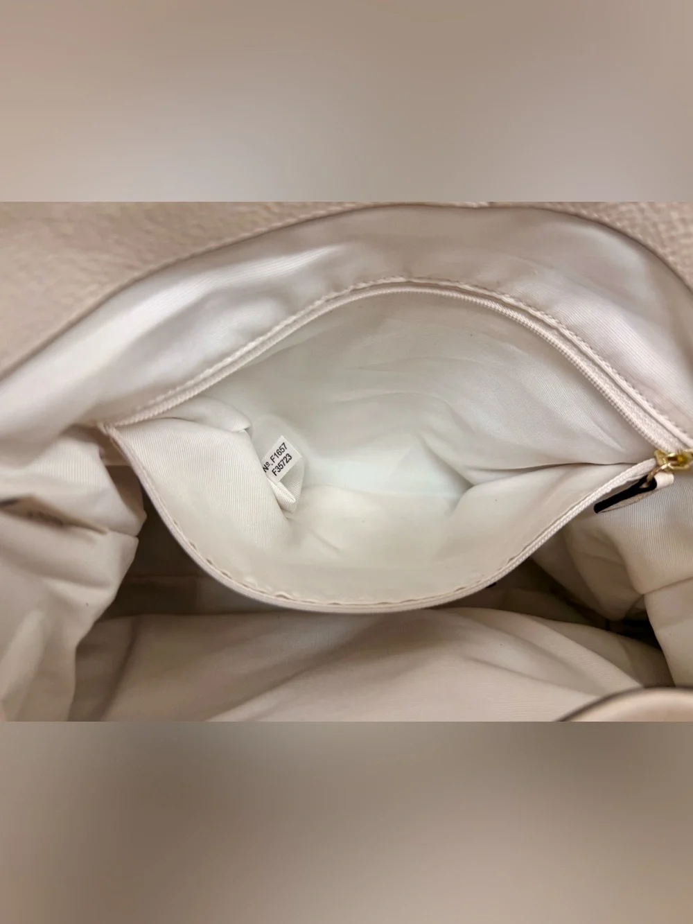 COACH Vintage Y2K Everyday Madison Phoebe White Pebbled Leather Hobo Handbag